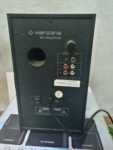 Blu-Megatone-multimedia-speakers