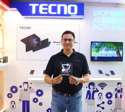 TECNO-foldable-smartphone-PHANTOM-V-Fold